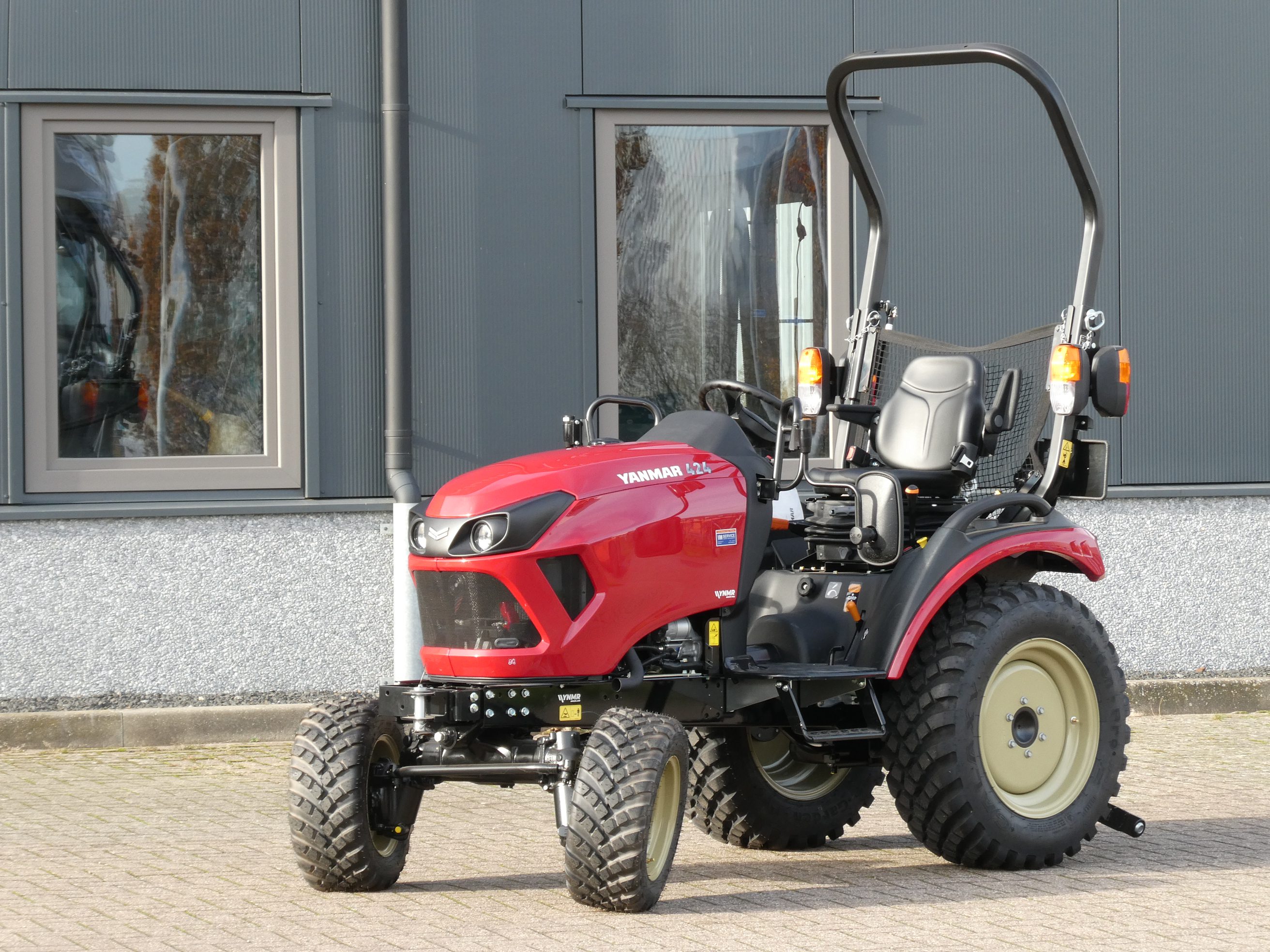 NEW 2026 Yanmar SA424 4wd HST